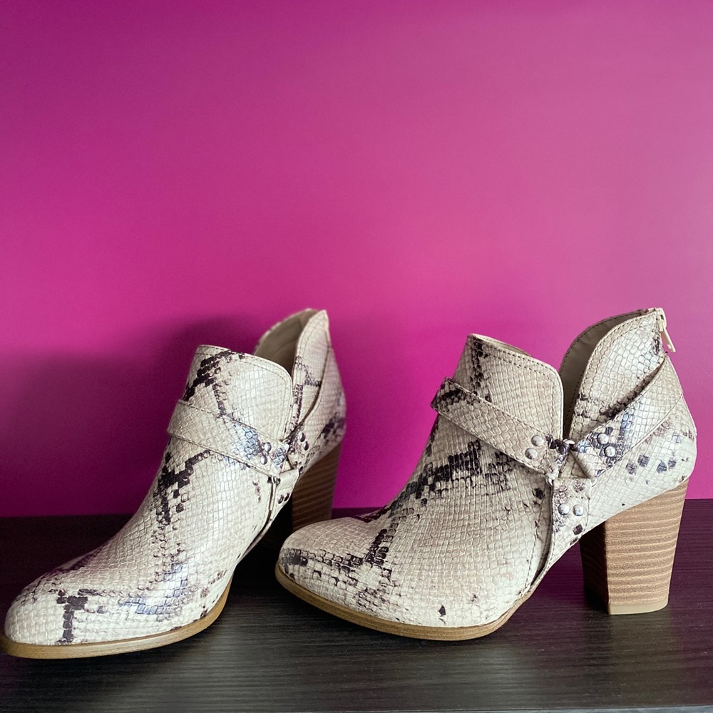 Snakeskin Booties - Picture 1 of 12
